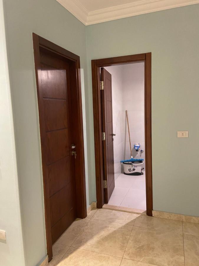 Apartment Rooftop With Terrace, El Nakheel Compound