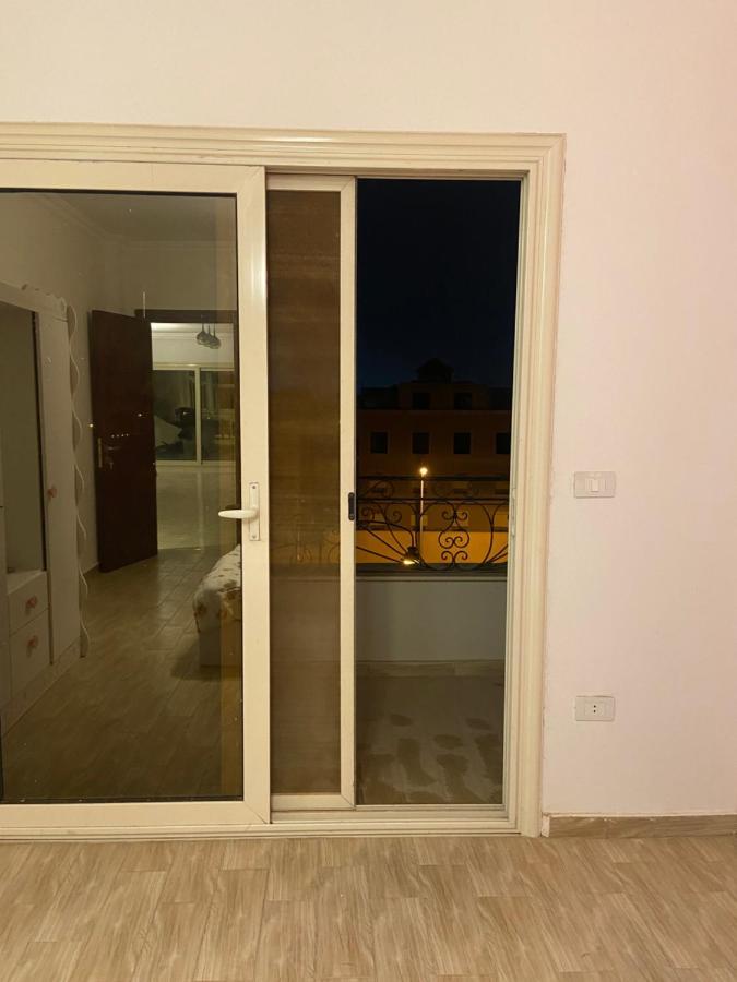 Apartment Rooftop With Terrace, El Nakheel Compound