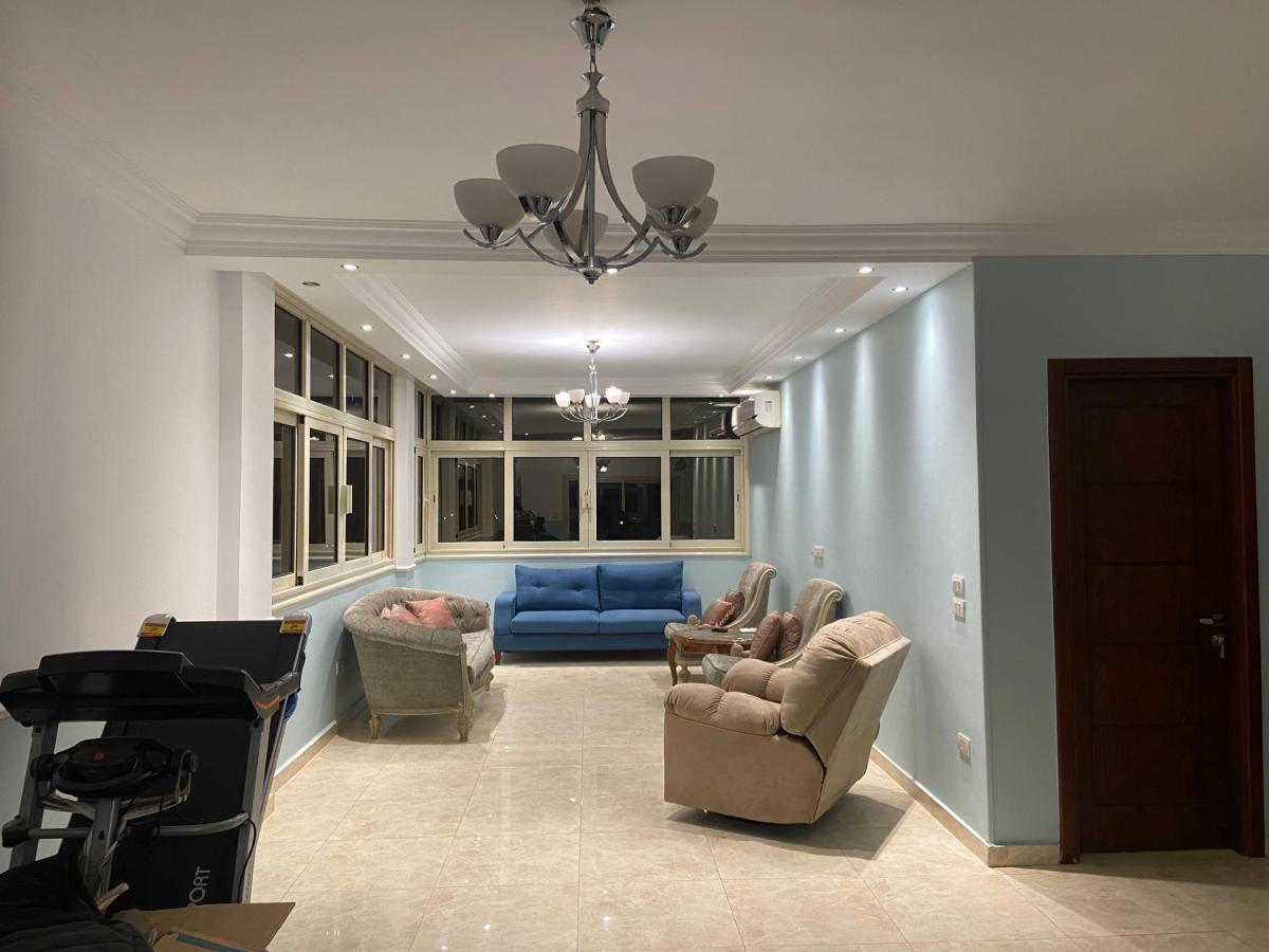 Apartment Rooftop With Terrace, El Nakheel Compound